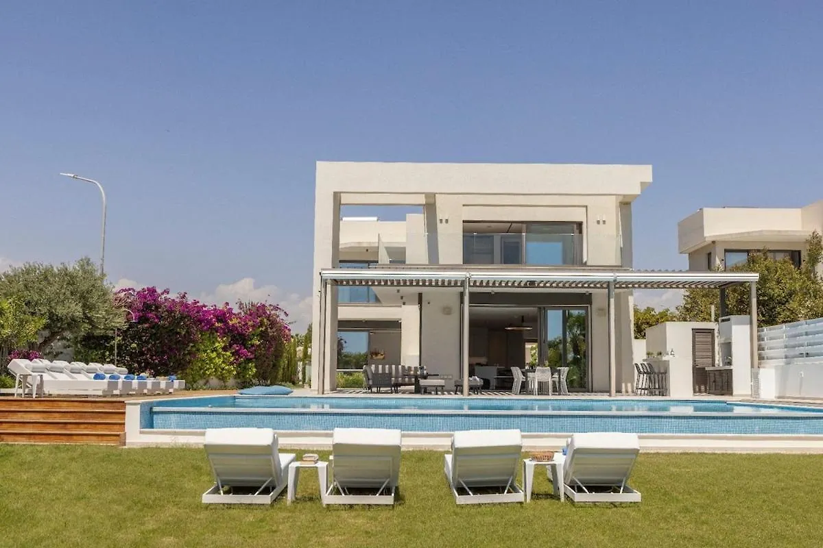 Villa Jojo Seafront Ayia Napa