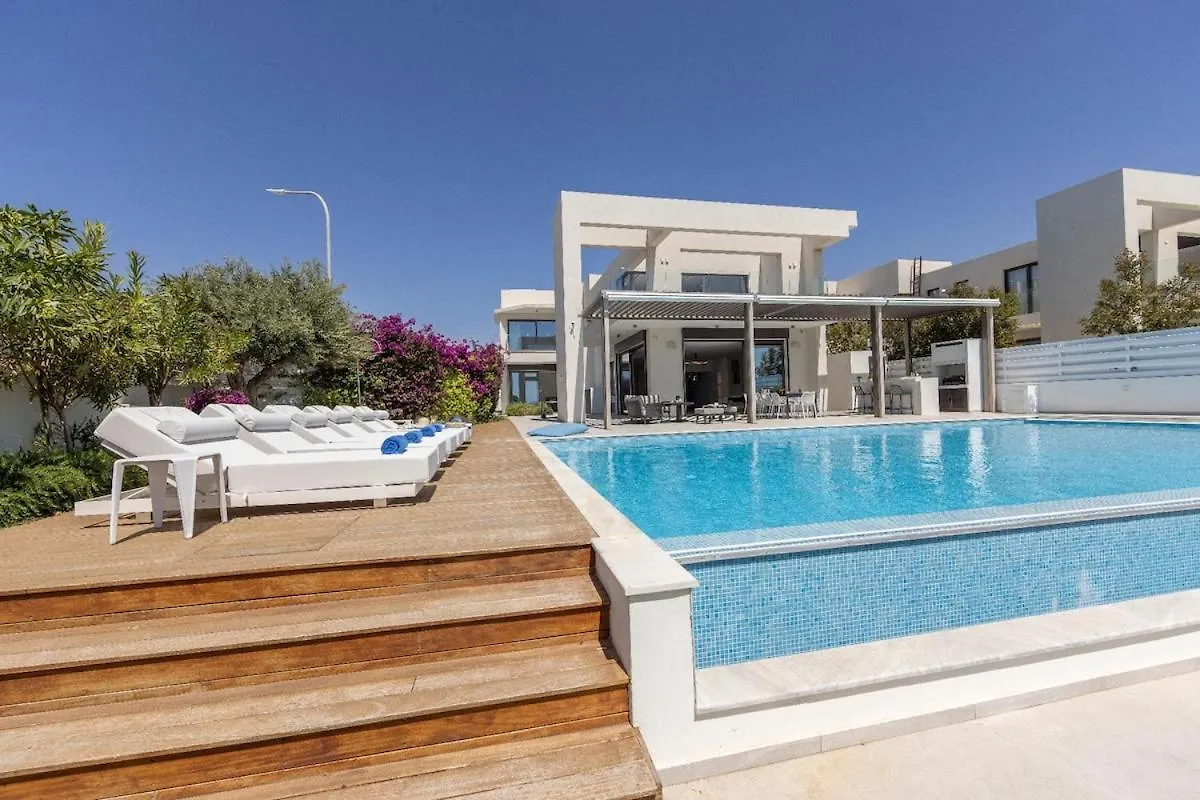 Villa Jojo Seafront Ayia Napa Cipro